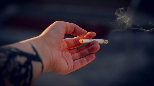 12 habits and tricks to prevent smoking
